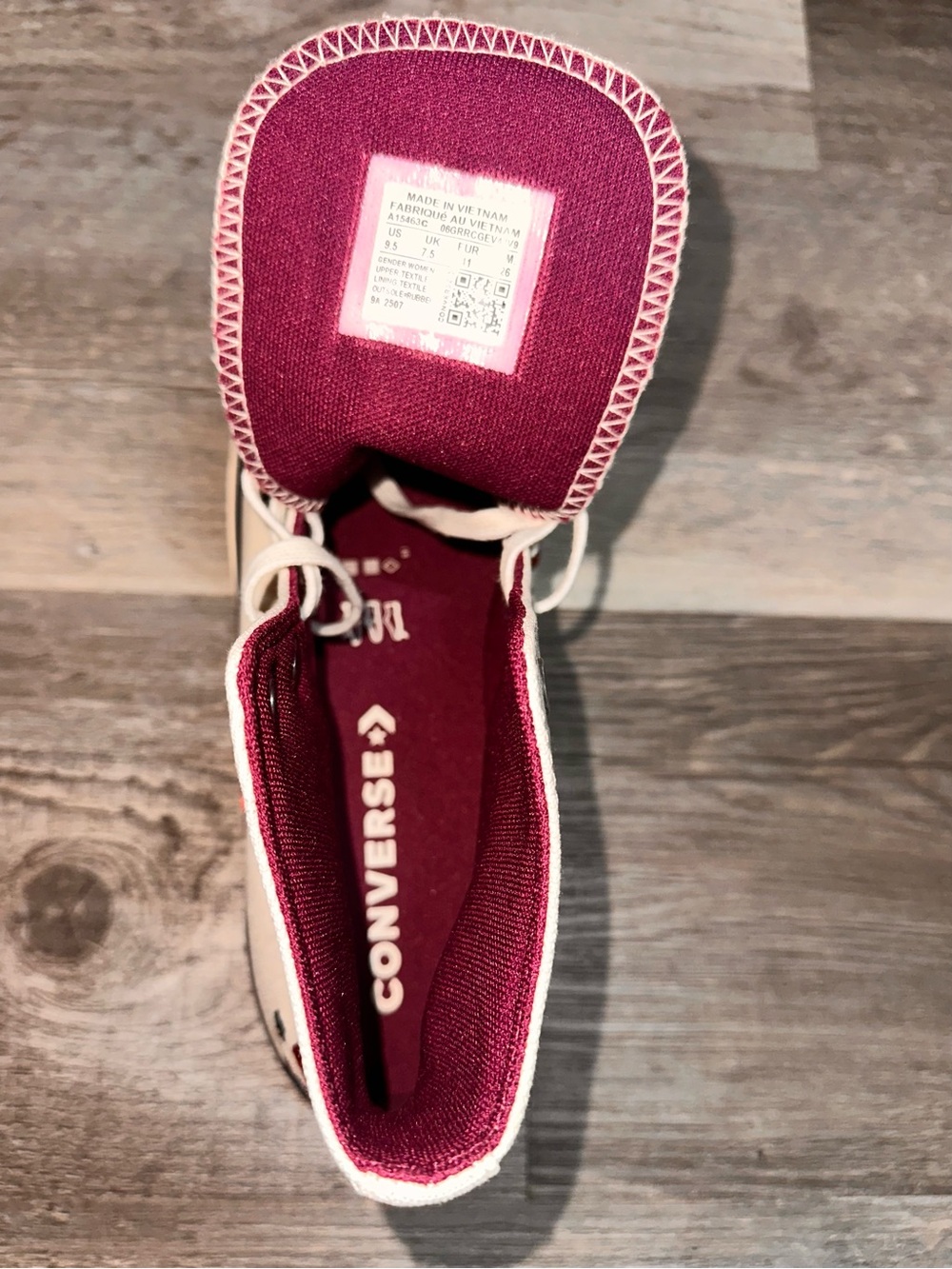 Floral Embroidered Chuck Taylor All Star Lift Platform - Picture 5 of 7